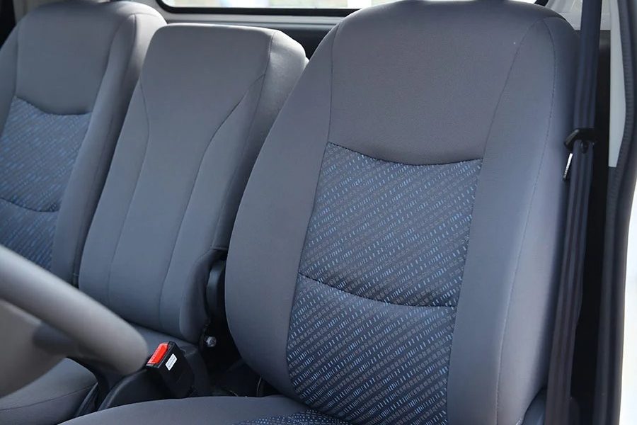 imgi_44_X200-Interior-4
